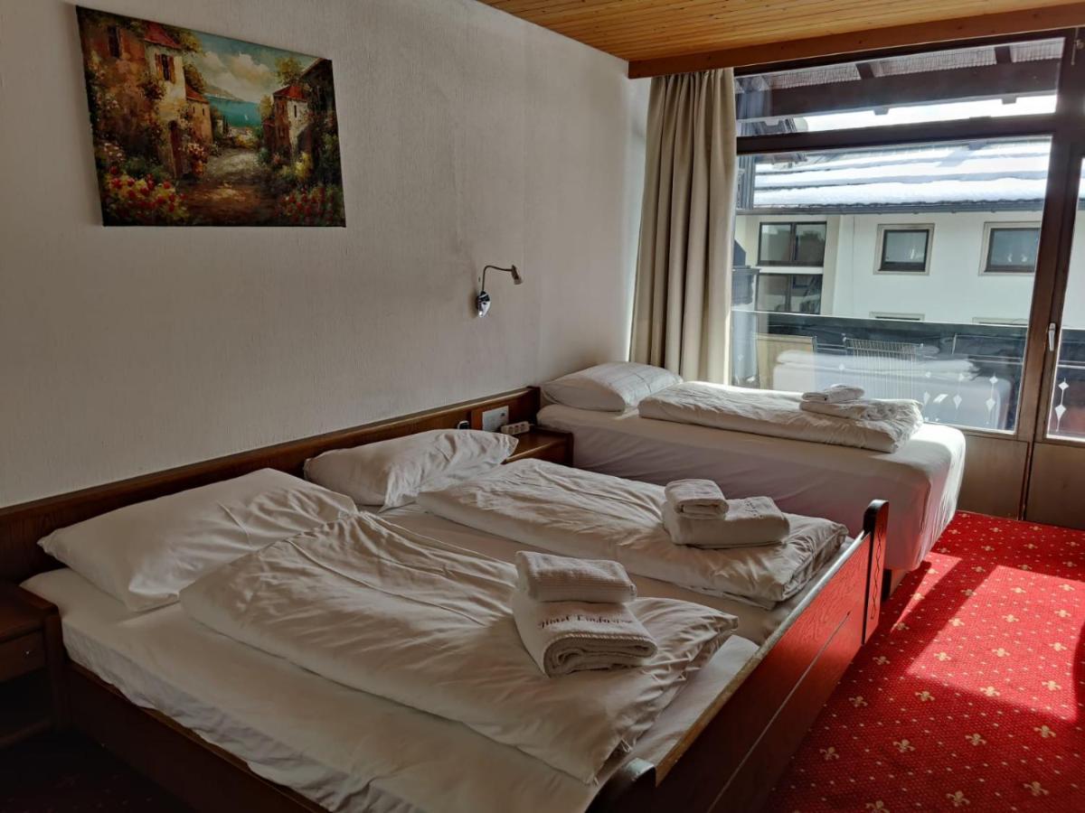 Hotel Lindwurm บัดกอยเซิร์น ภายนอก รูปภาพ