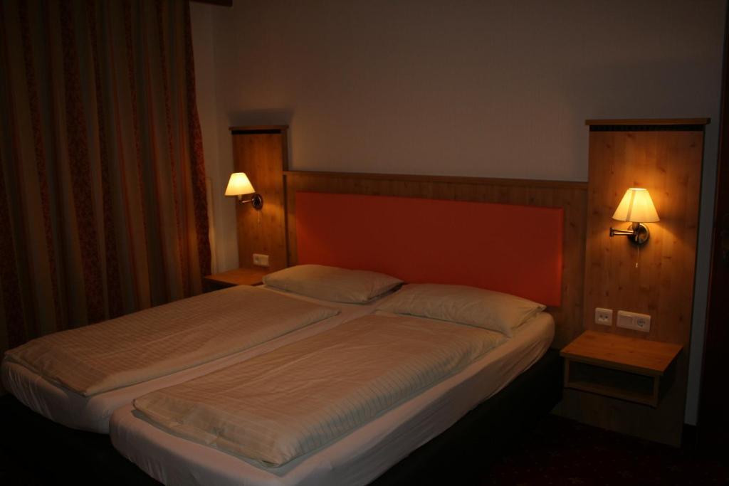 Hotel Lindwurm บัดกอยเซิร์น ห้อง รูปภาพ