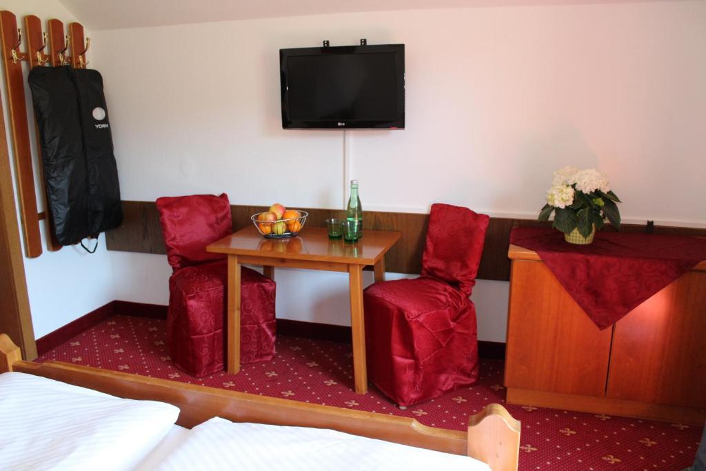 Hotel Lindwurm บัดกอยเซิร์น ห้อง รูปภาพ