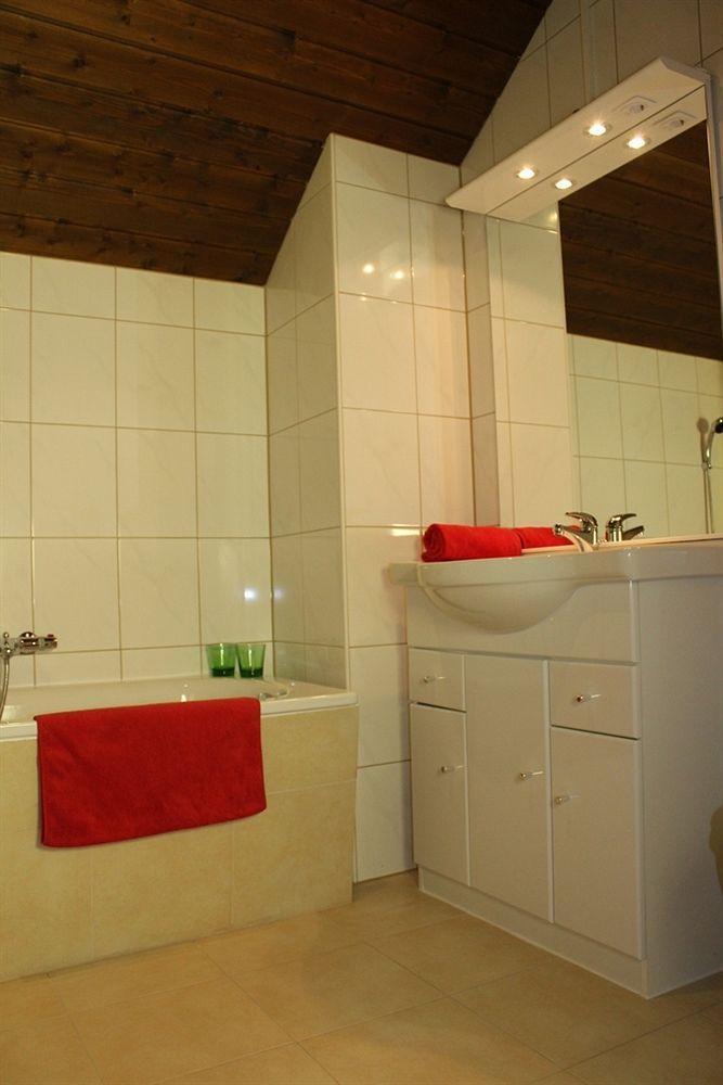 Hotel Lindwurm บัดกอยเซิร์น ภายนอก รูปภาพ